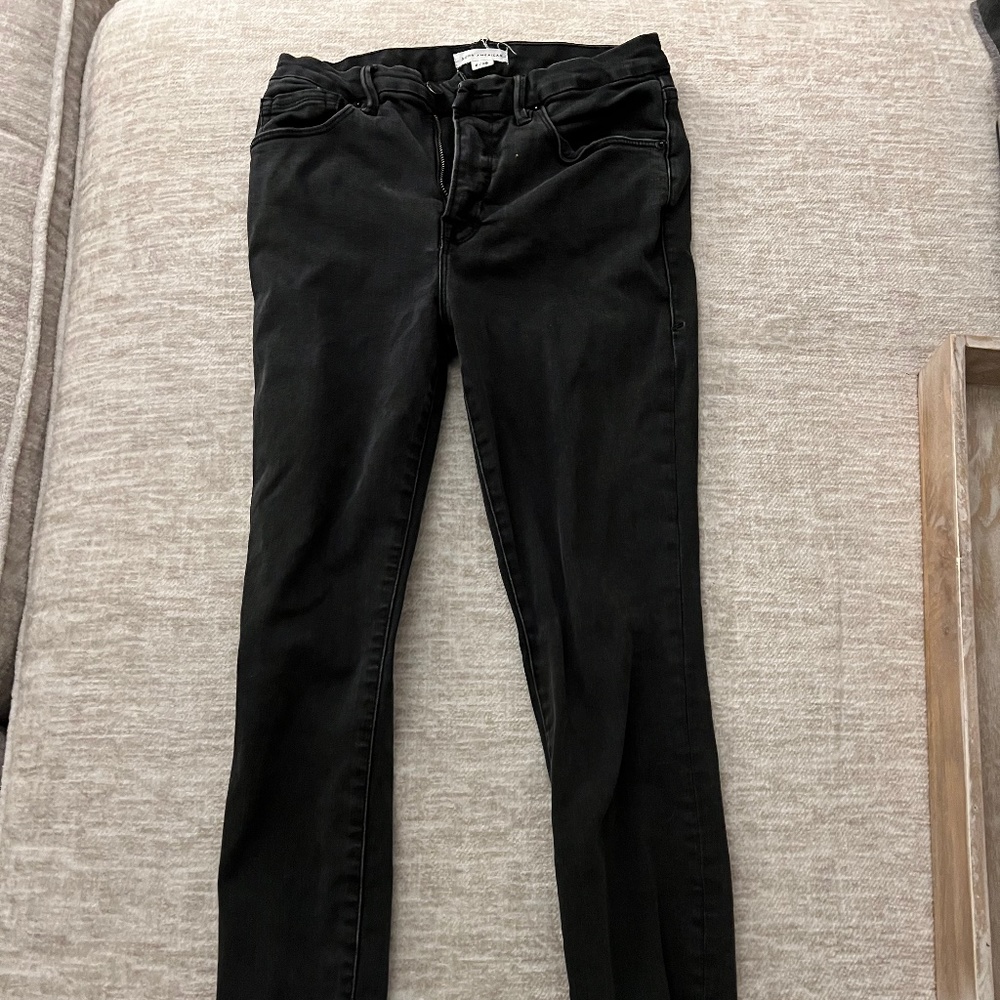 2 pairs of Good American size 6 jeans for sale!